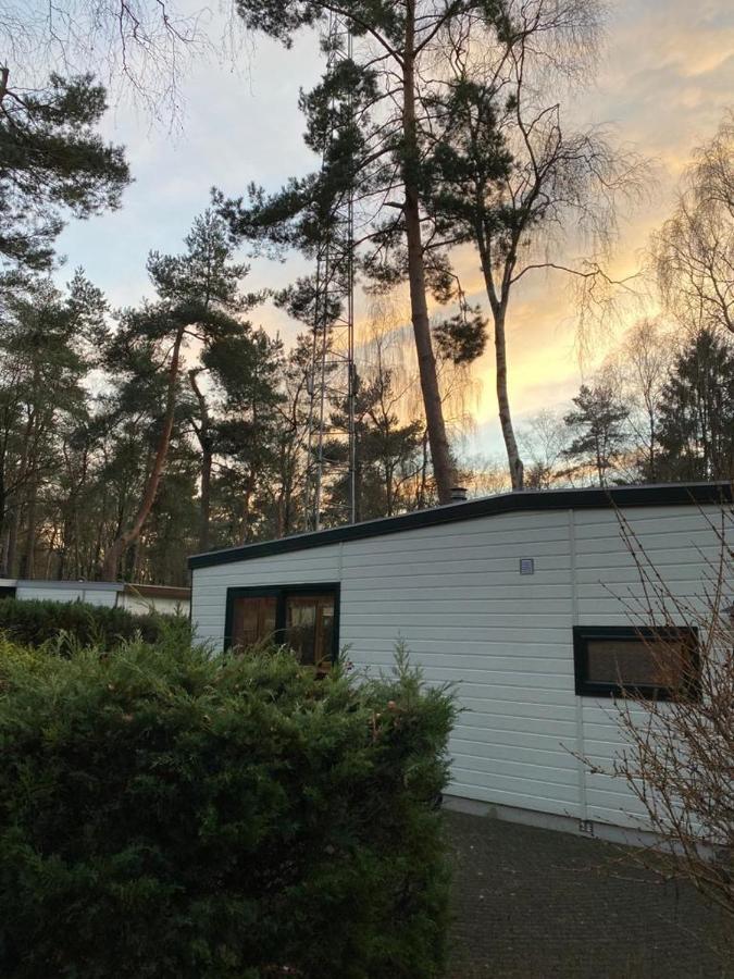 Sfeervolle Chalet Op De Veluwe In Hoenderloo酒店 外观 照片